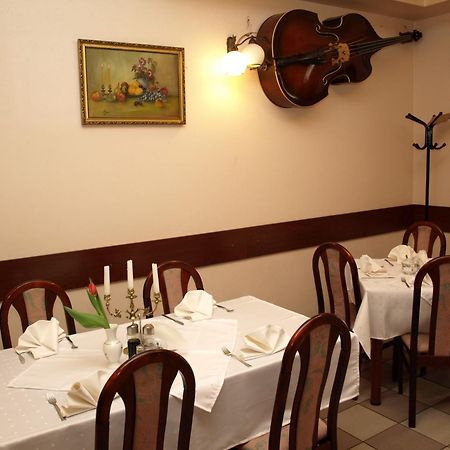 Hotel Relaks Wola Ducka 외부 사진