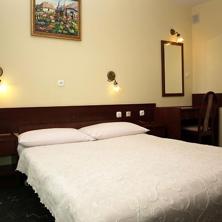 Hotel Relaks Wola Ducka 외부 사진
