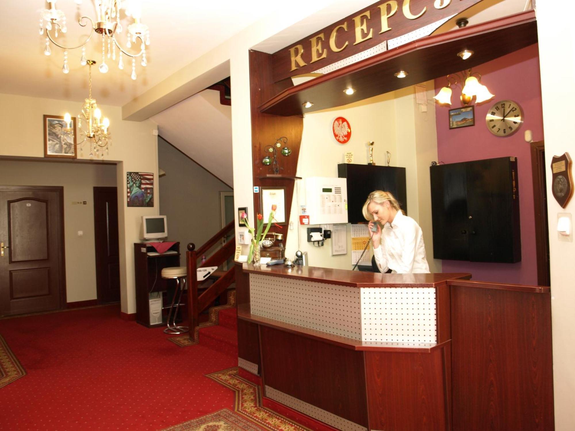 Hotel Relaks Wola Ducka 외부 사진