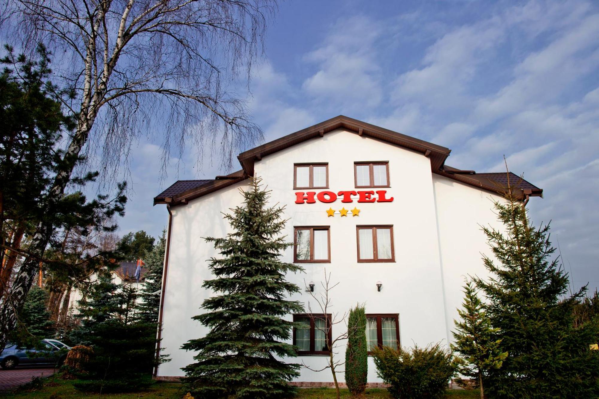 Hotel Relaks Wola Ducka 외부 사진