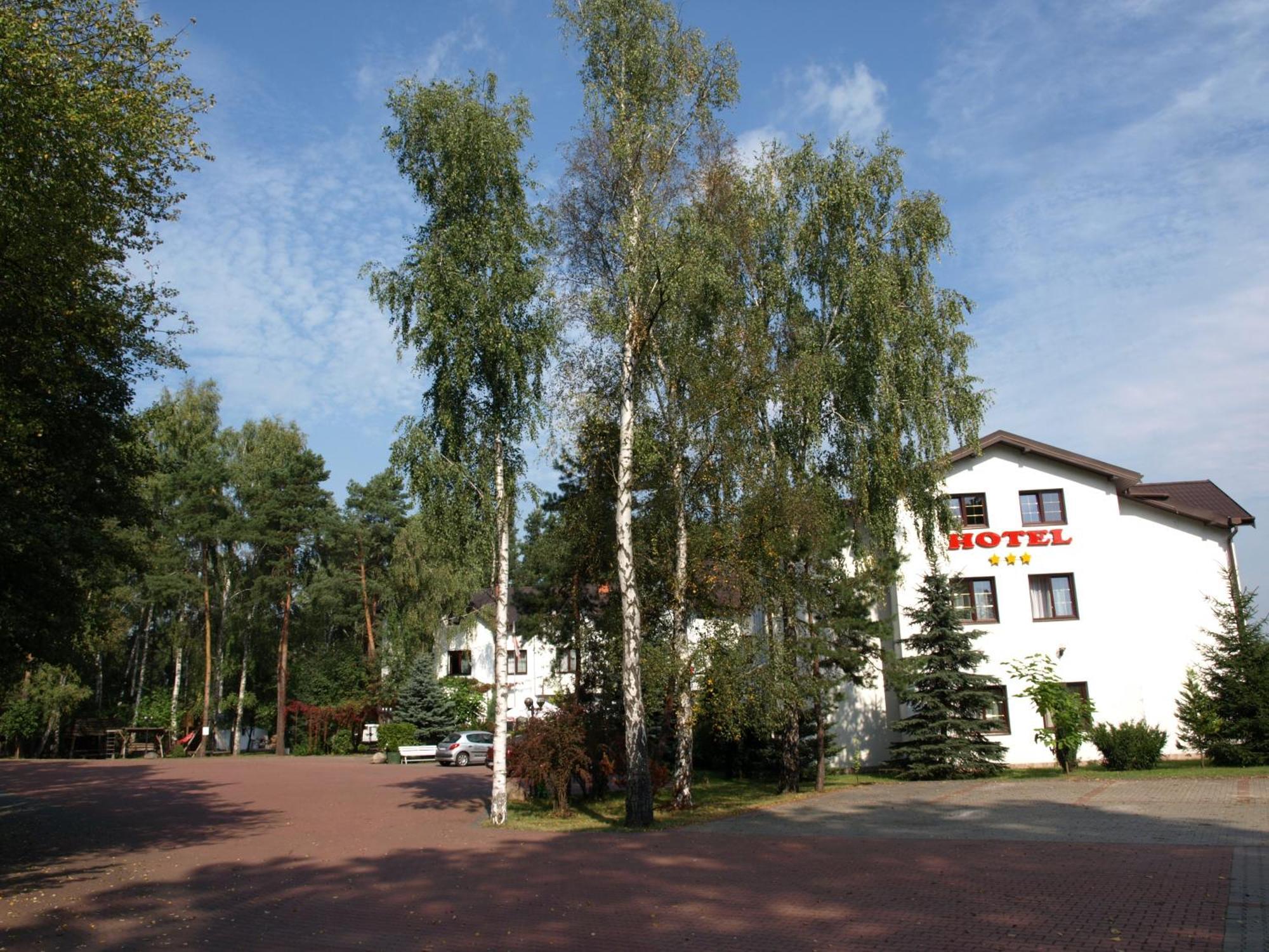 Hotel Relaks Wola Ducka 외부 사진