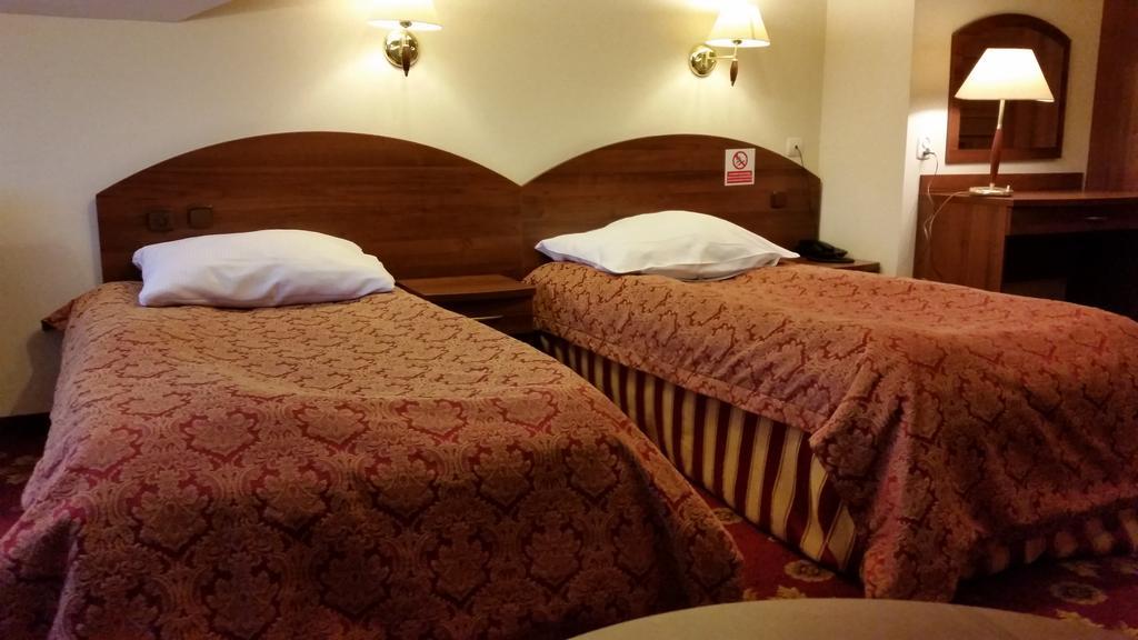 Hotel Relaks Wola Ducka 외부 사진