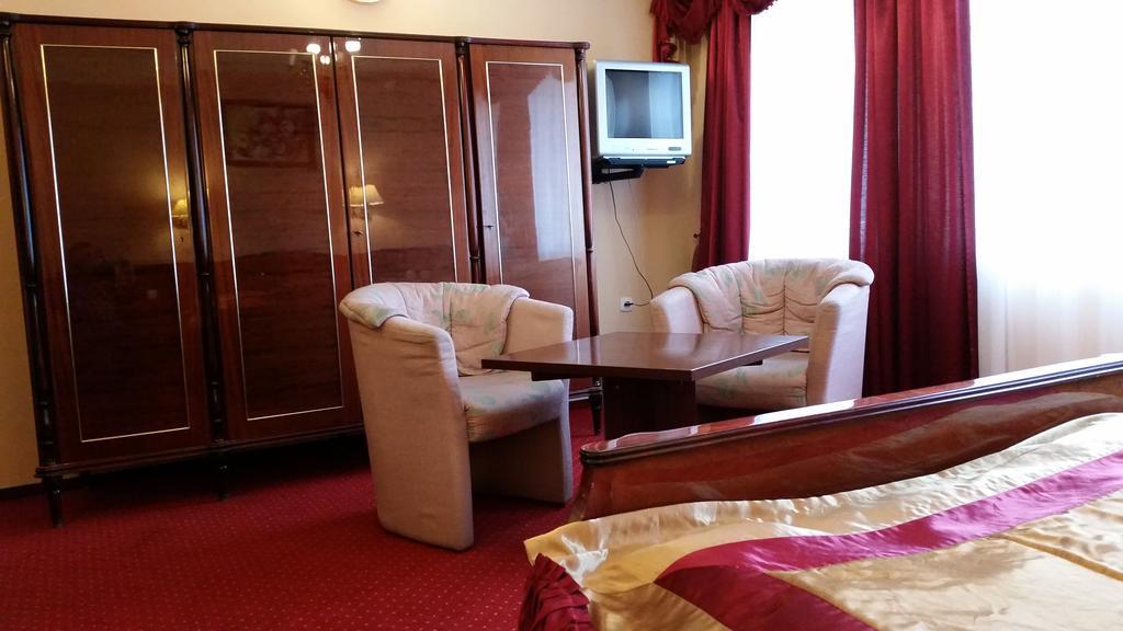 Hotel Relaks Wola Ducka 외부 사진